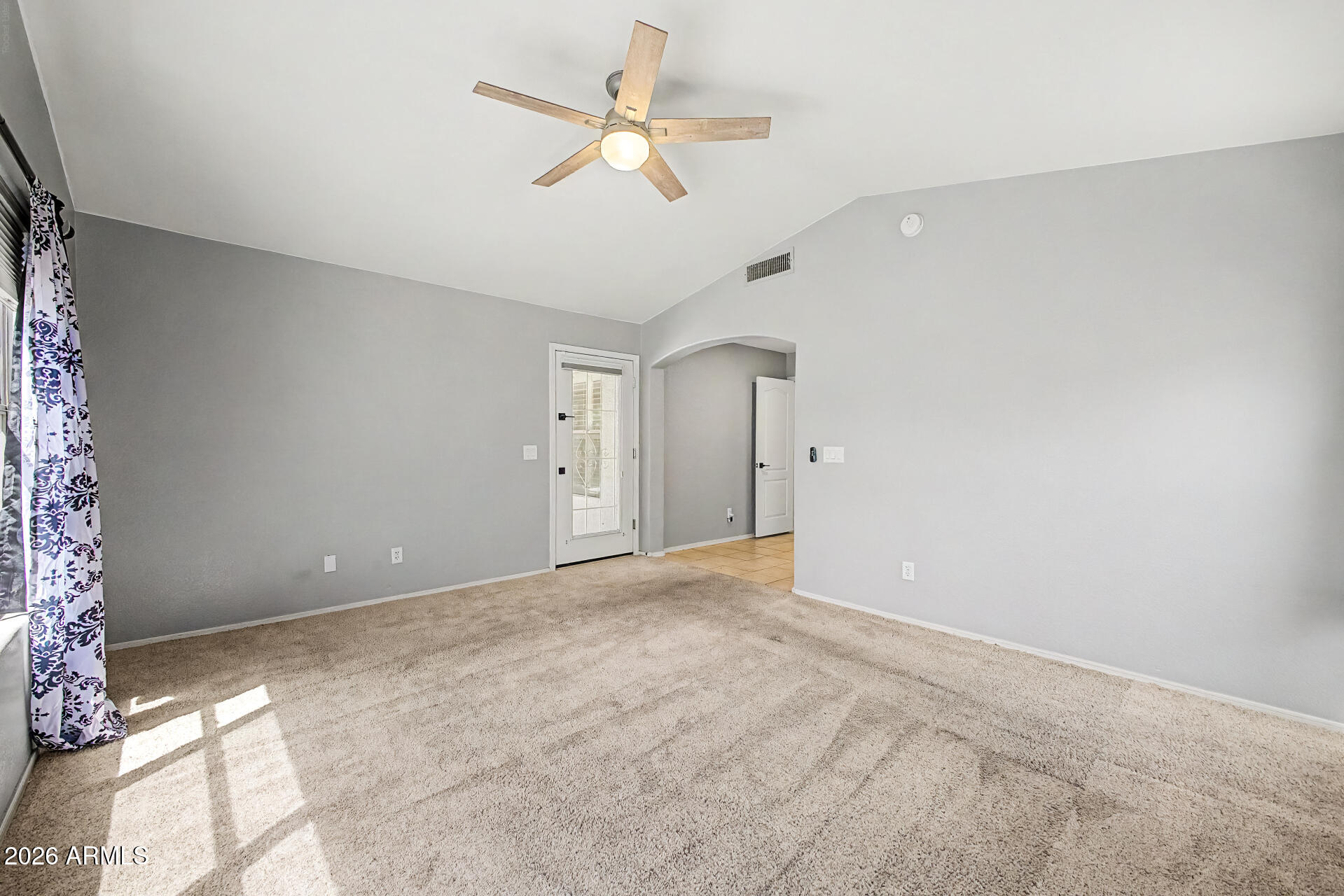 MESQUITE CANYON - Residential