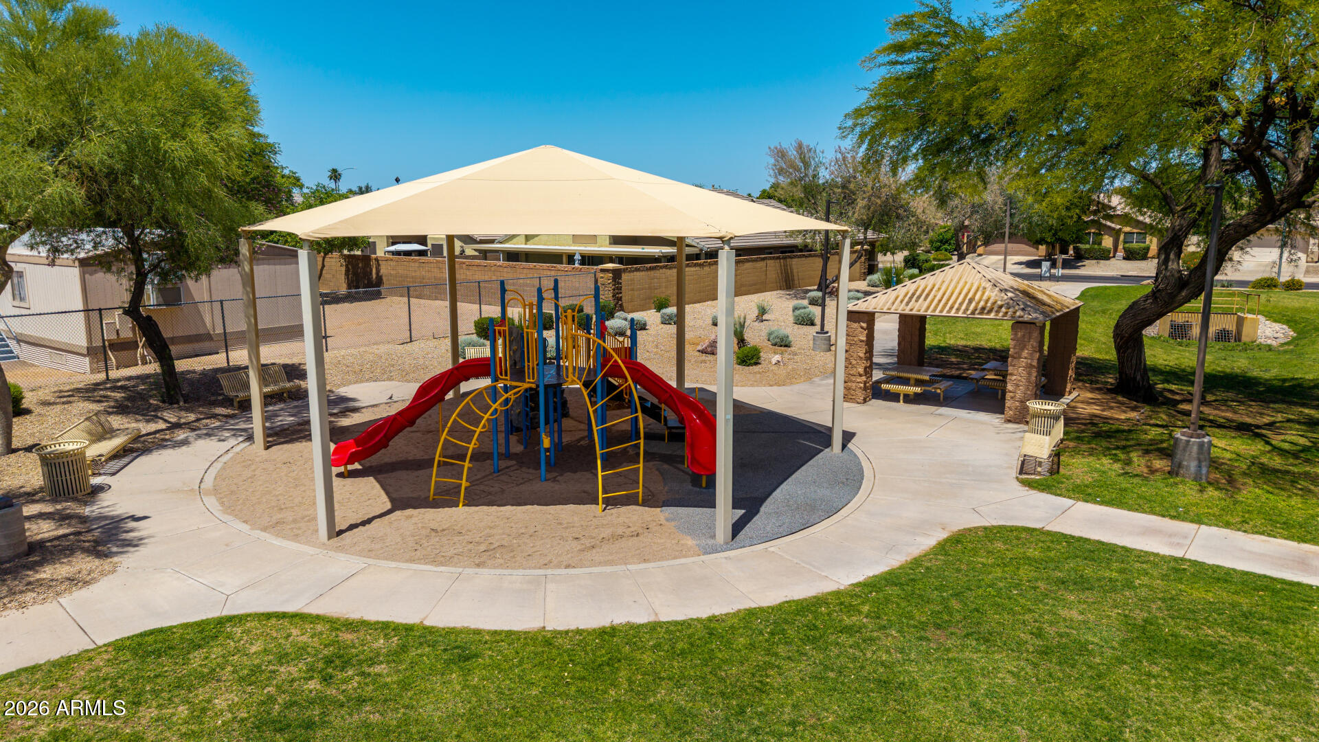 MESQUITE CANYON - Residential