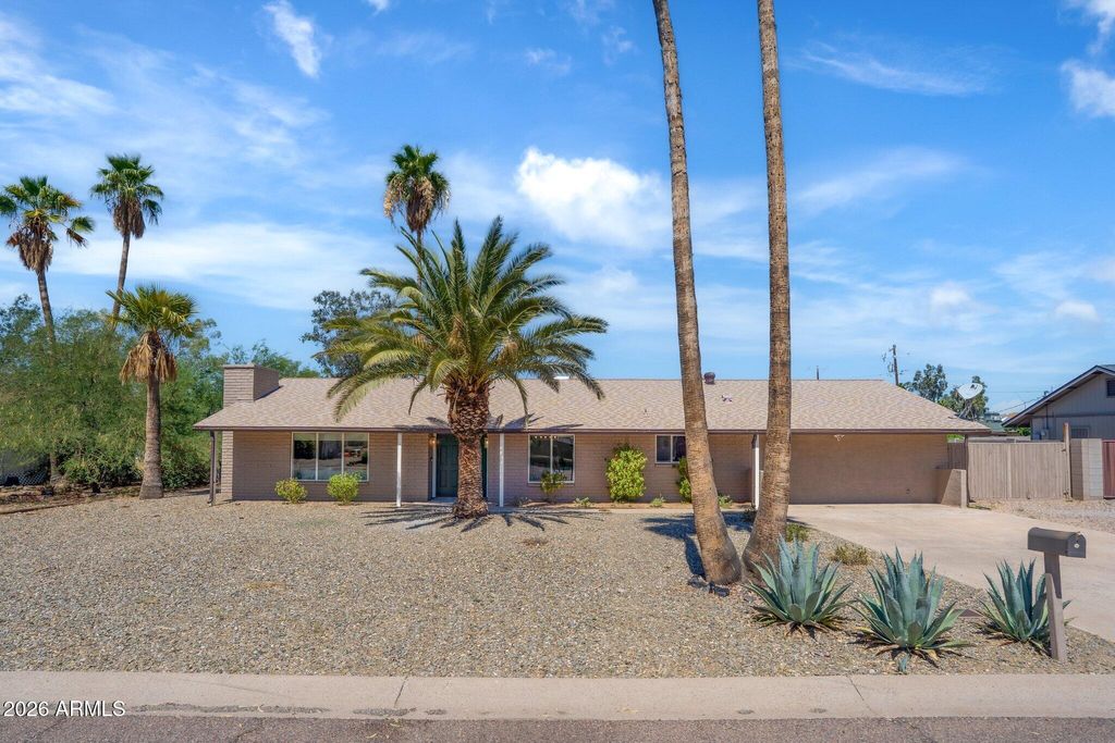 Photo of 18428 N 42nd Street, Phoenix, AZ 85032 (MLS # 7001285)