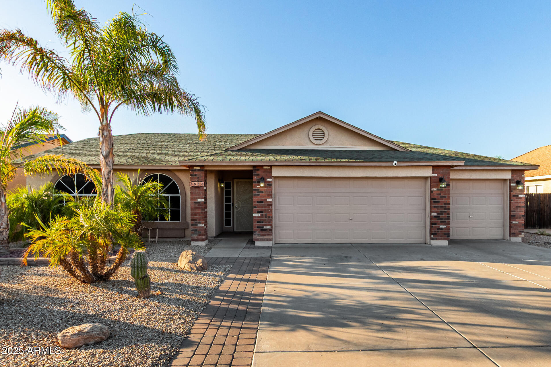 4886 E MAGNUS Drive