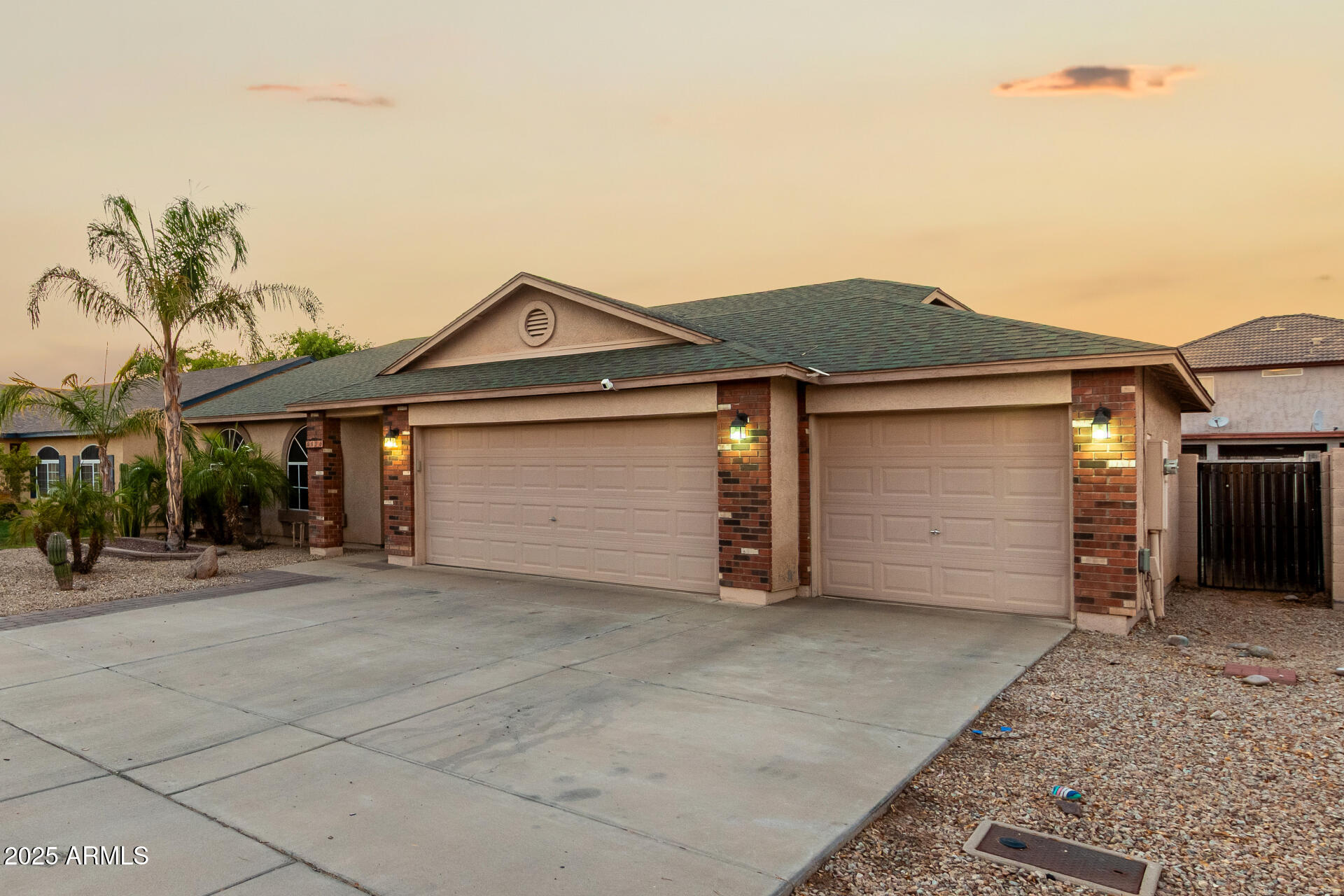 4886 E MAGNUS Drive