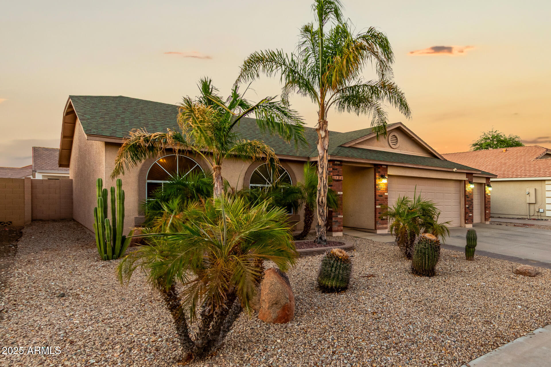 4886 E MAGNUS Drive