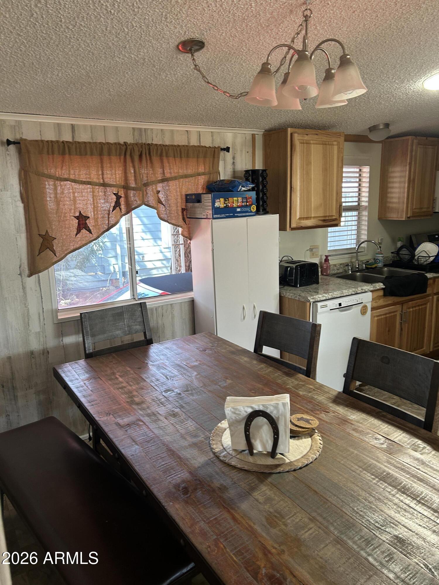 325 W STATE ROUTE 89A -- 40