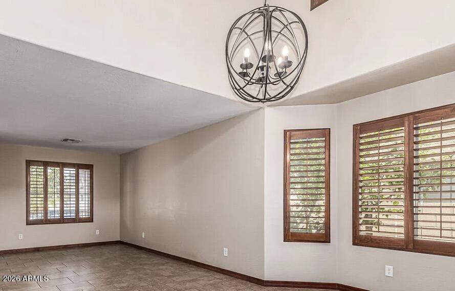3519 E TONTO Drive