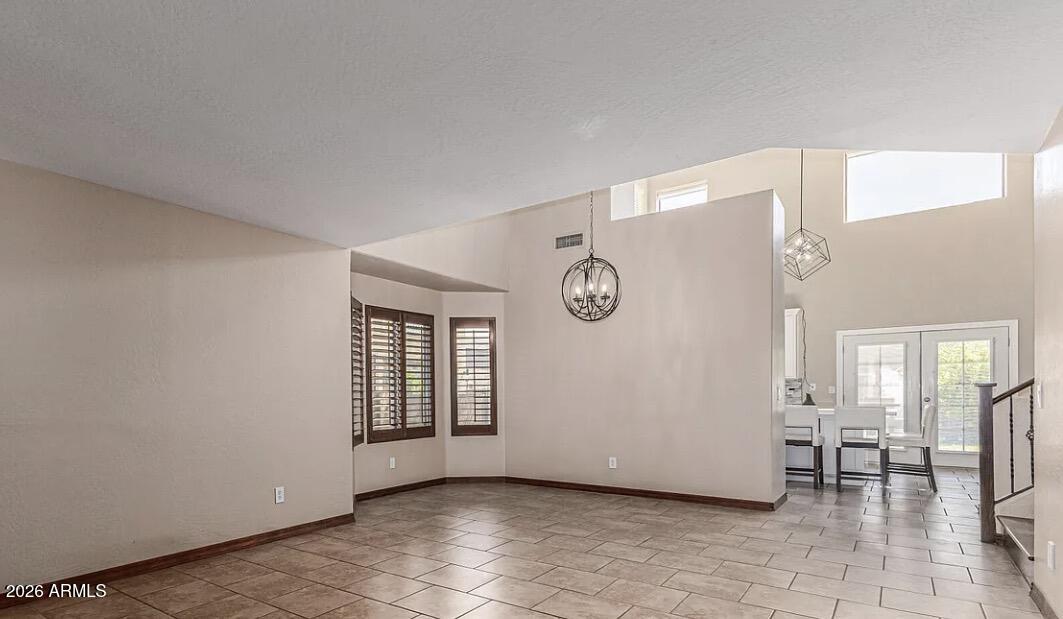 3519 E TONTO Drive
