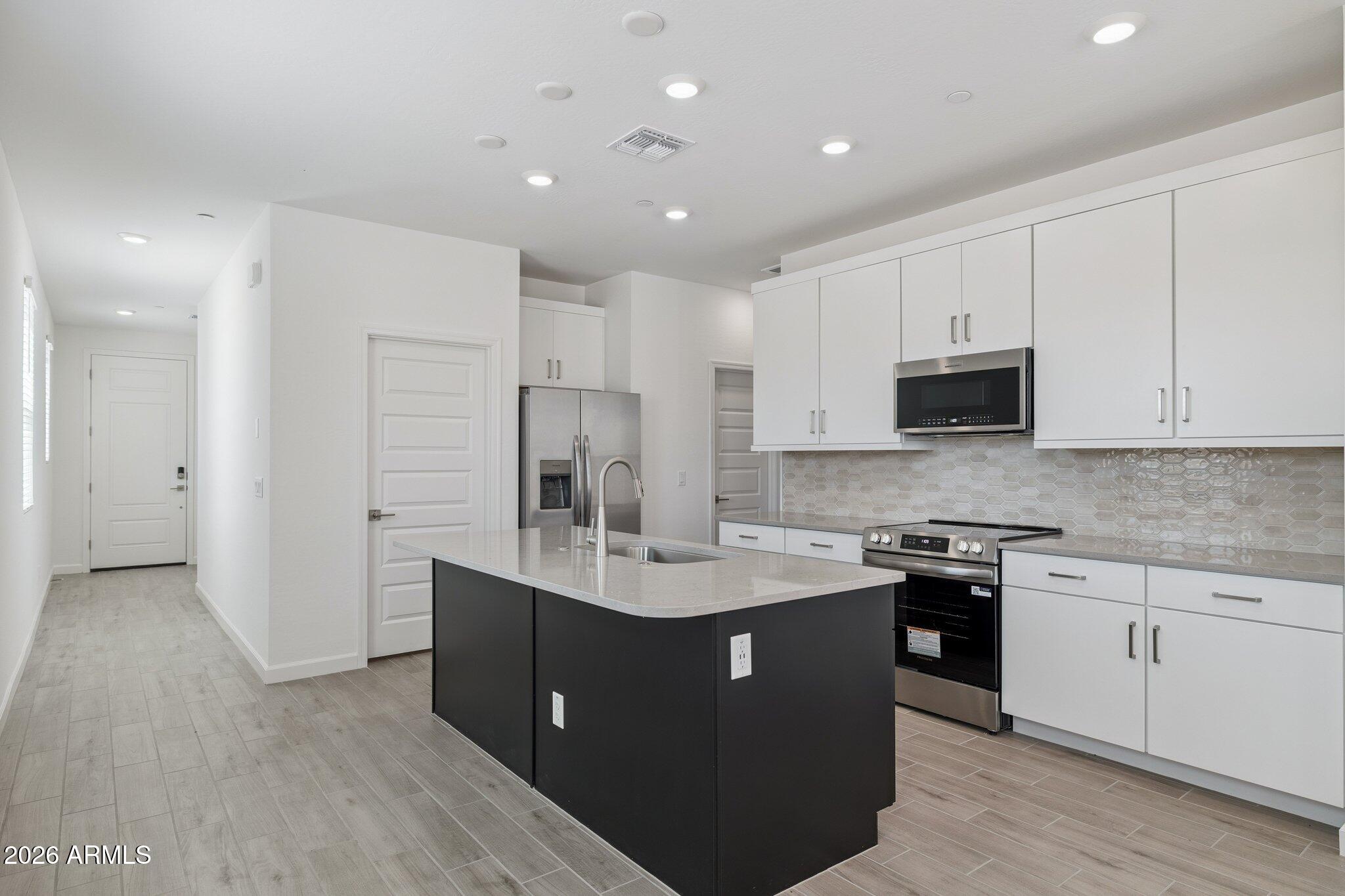 32585 N SMOKE VIEW Trail