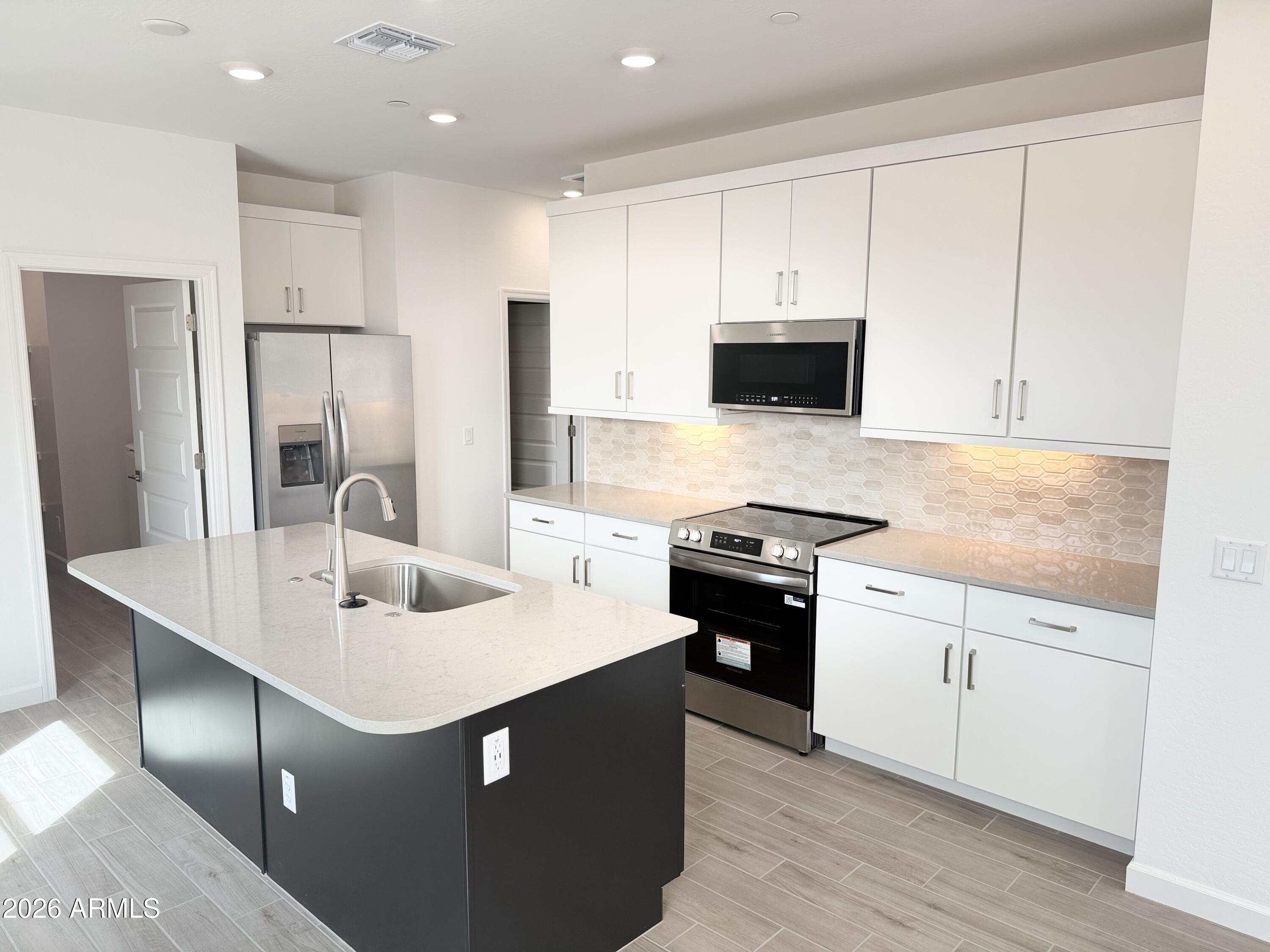 32585 N SMOKE VIEW Trail