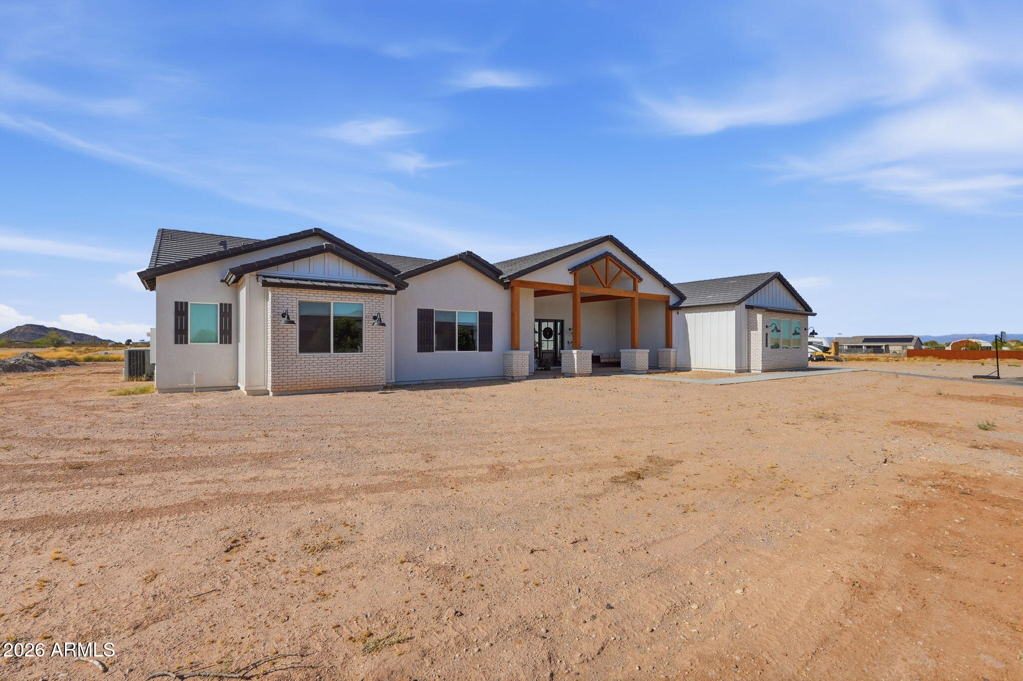 922 W JOYOUS Lane
