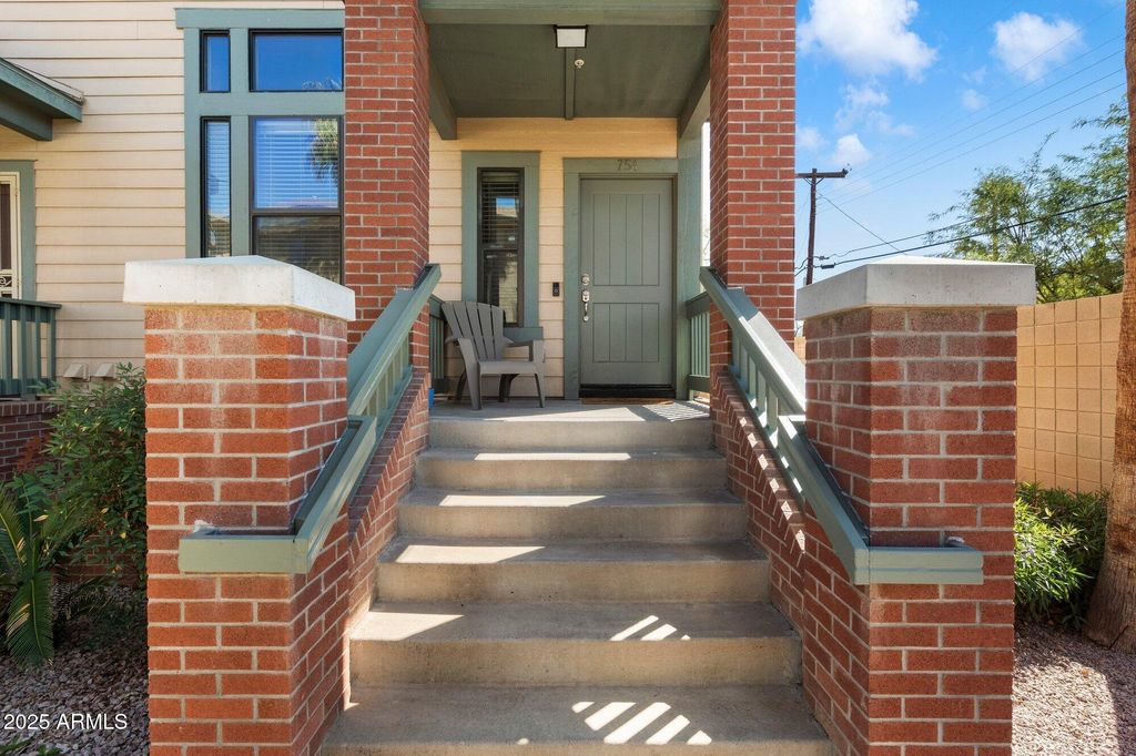 Photo of 754 S Beck Avenue, Tempe, AZ 85281 (MLS # 7001879)