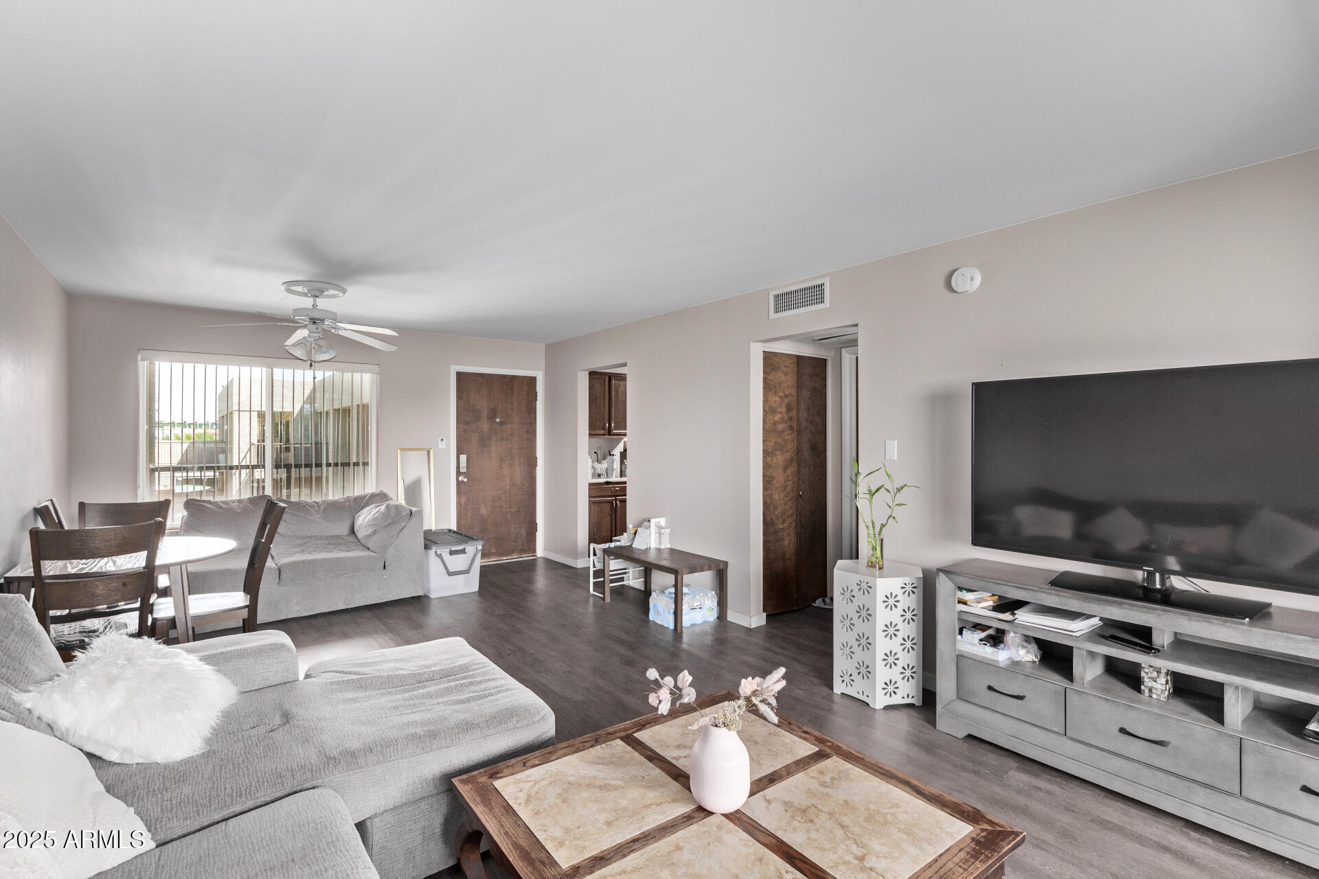 7474 E EARLL Drive 311