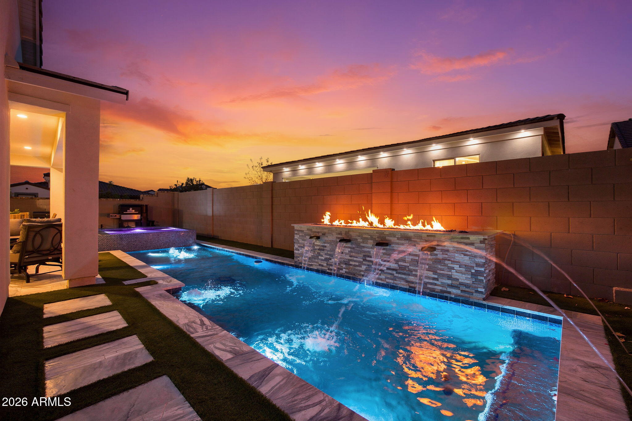 11804 N LUCKENBACH Street