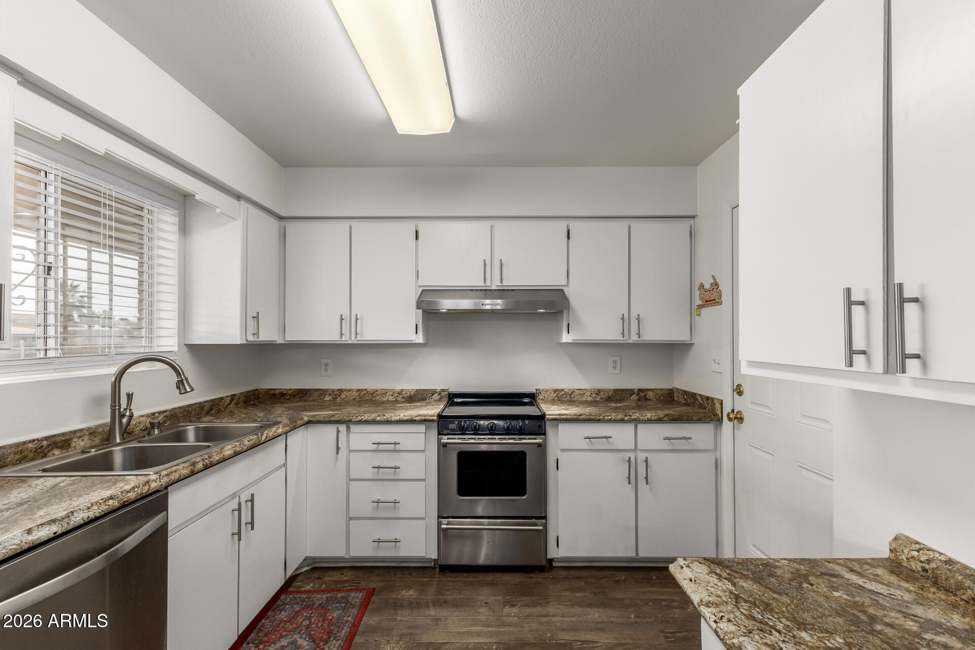 6037 E EVERGREEN Street