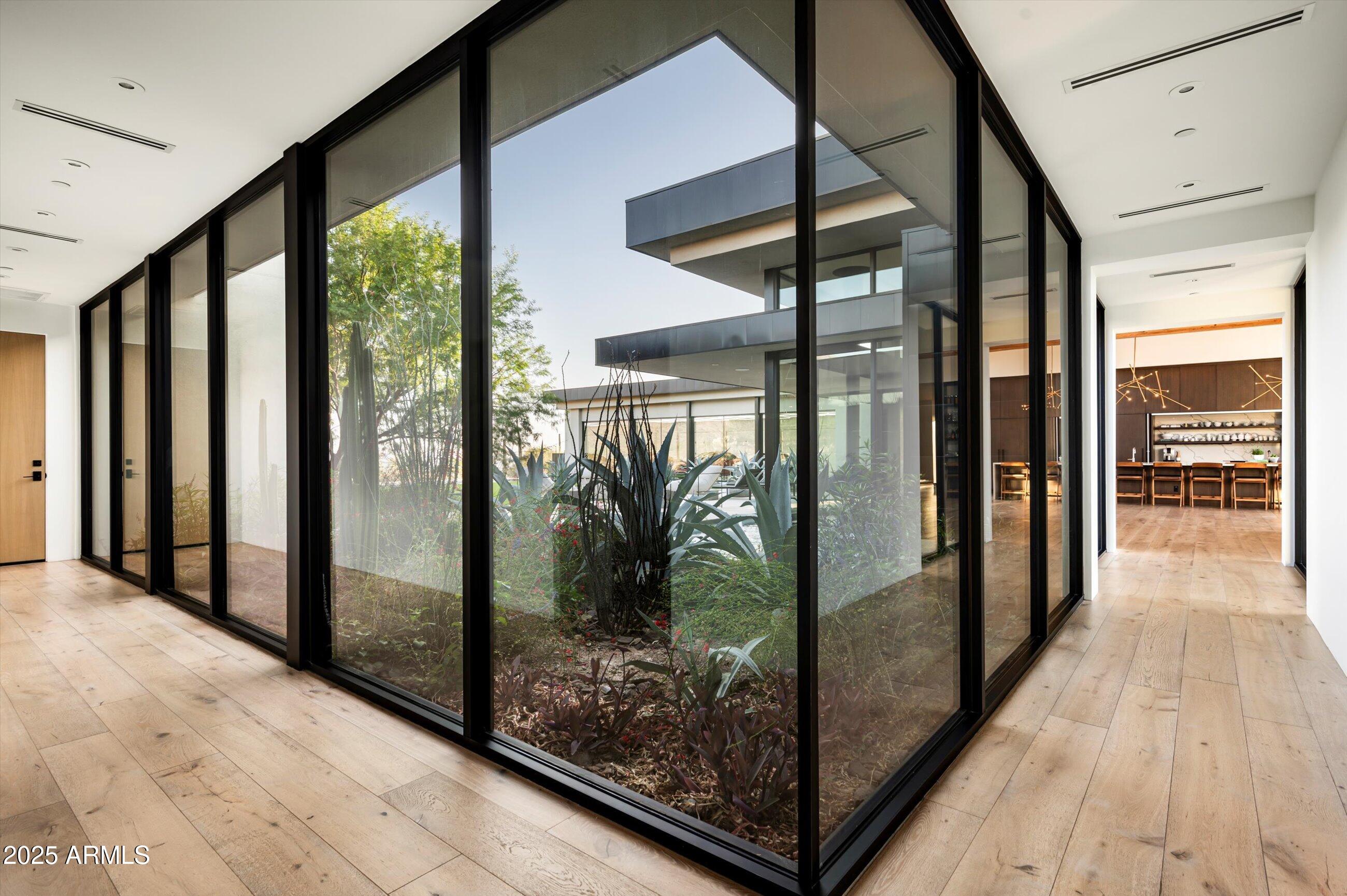 Scottsdale, Arizona 85255, United States, 4 Bedrooms Bedrooms, ,5 BathroomsBathrooms,Residential,Active,202242