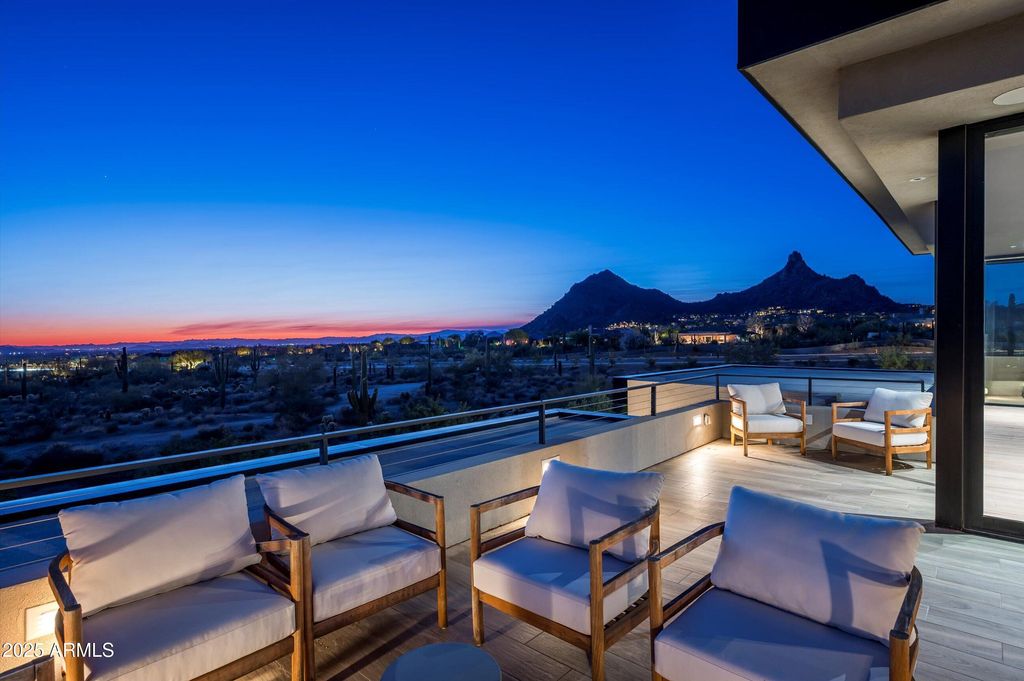 Photo of 10101 E Happy Valley Road, Scottsdale, AZ 85255 (MLS # 6913561)