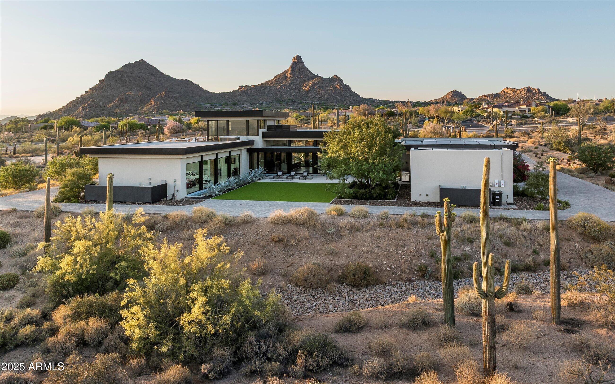 Scottsdale, Arizona 85255, United States, 4 Bedrooms Bedrooms, ,5 BathroomsBathrooms,Residential,Active,202242
