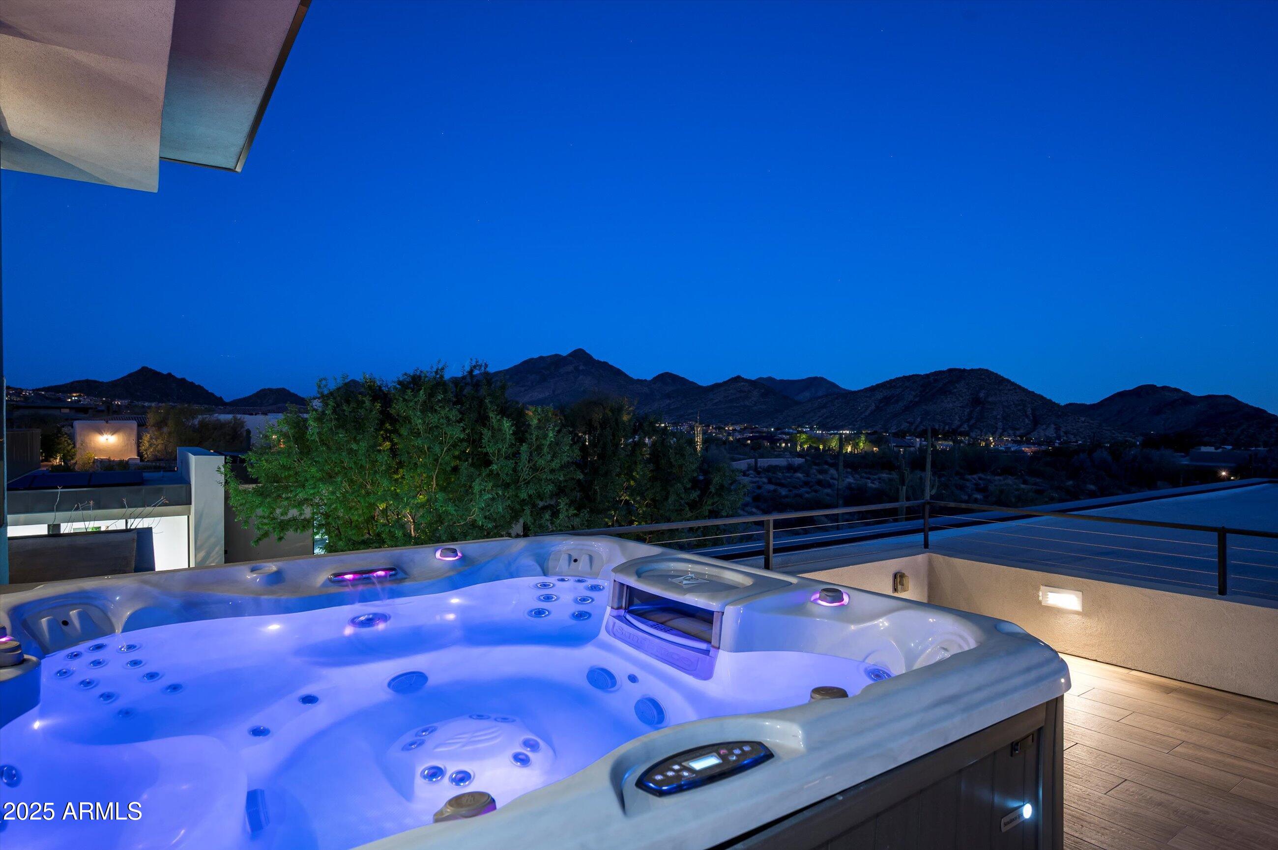Scottsdale, Arizona 85255, United States, 4 Bedrooms Bedrooms, ,5 BathroomsBathrooms,Residential,Active,202242