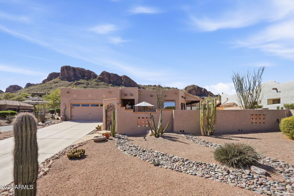 Photo of 4830 S Strike It Rich Drive, Gold Canyon, AZ 85118 (MLS # 6994028)
