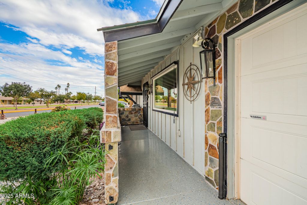 Photo of 11033 W Alabama Avenue, Sun City, AZ 85351 (MLS # 6948005)