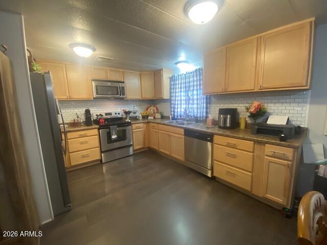 3104 E Broadway Road 273
