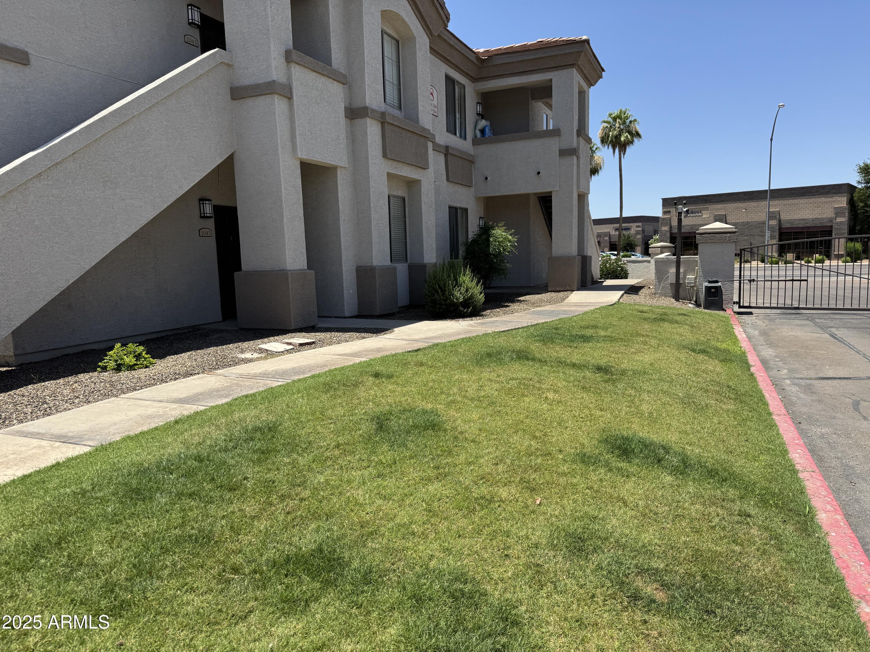 1941 S PIERPONT Drive 1043