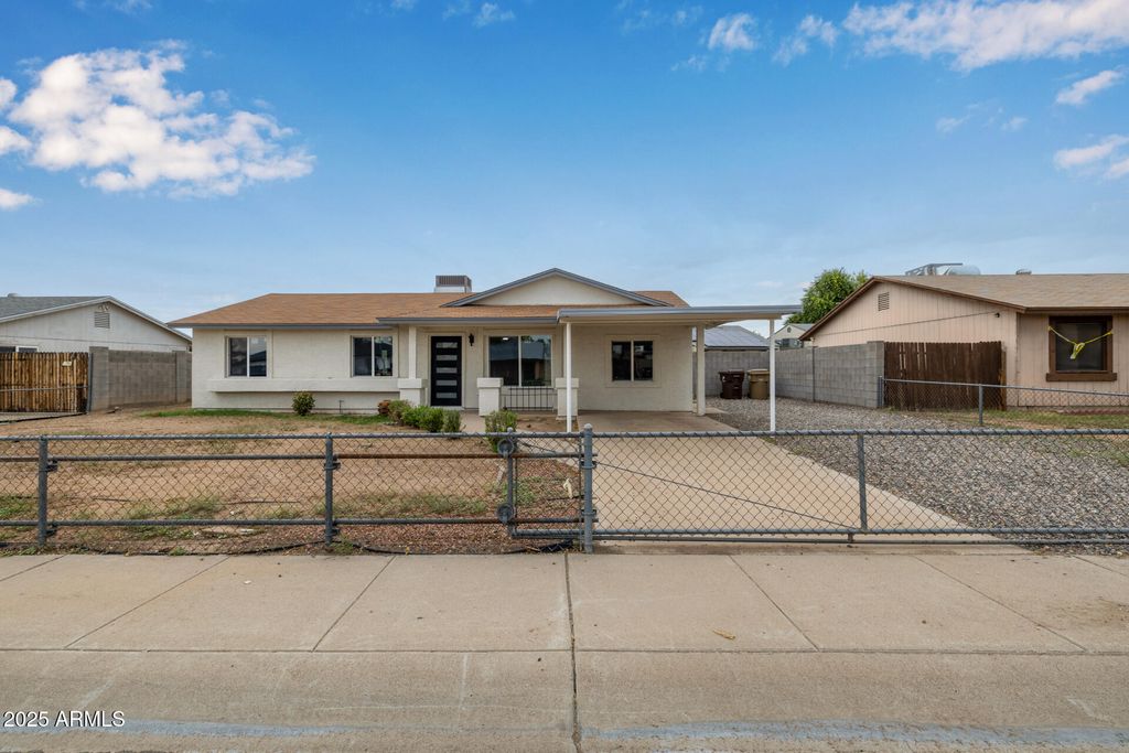 Photo of 8734 W Sahuaro Drive, Peoria, AZ 85345 (MLS # 6926673)