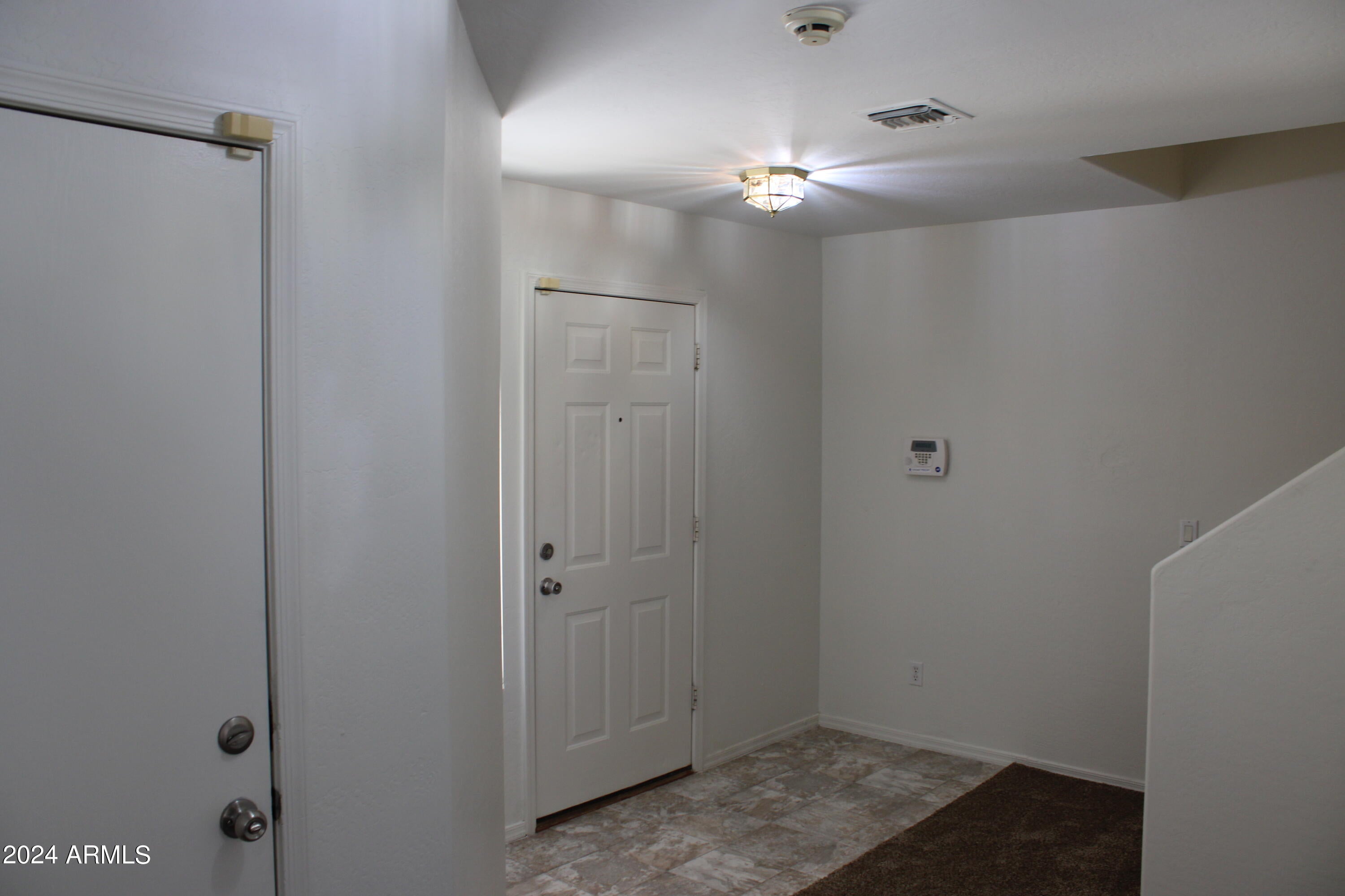 2568 W Tanner Ranch Road