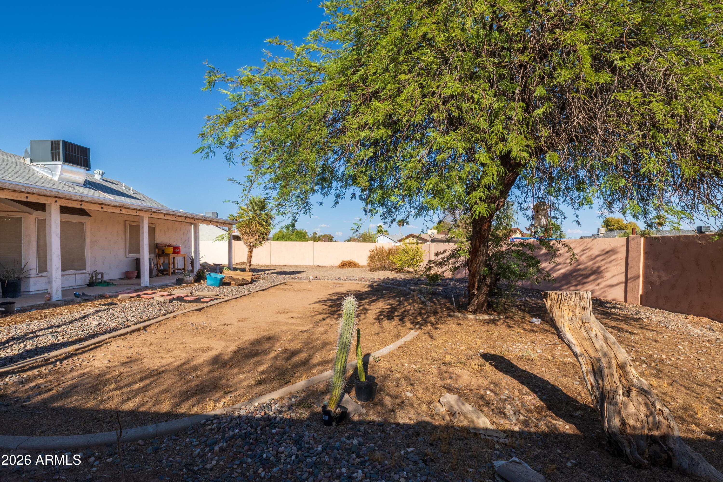 8533 W CORRINE Drive