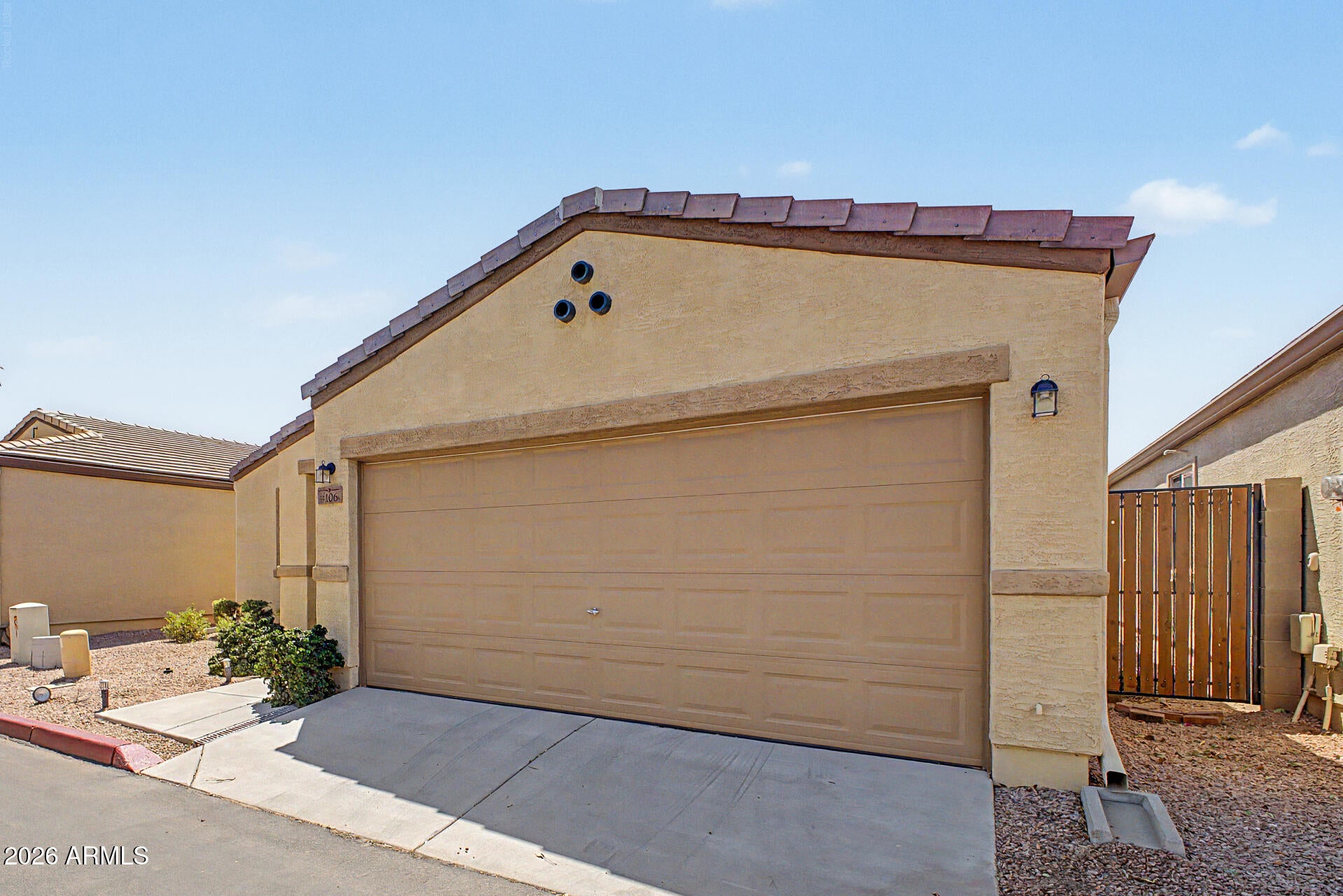 2565 E SOUTHERN Avenue 106