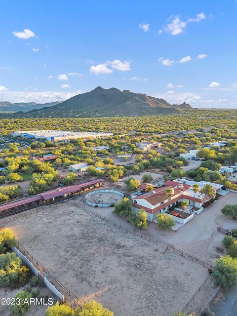 A home in Cave Creek