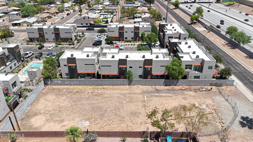 Photo of 1272 S Price Road #80, Tempe, AZ 85281 (MLS # 7002385)