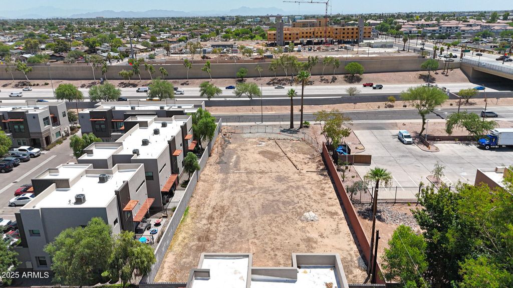 Photo of 1272 S Price Road #80, Tempe, AZ 85281 (MLS # 7002385)