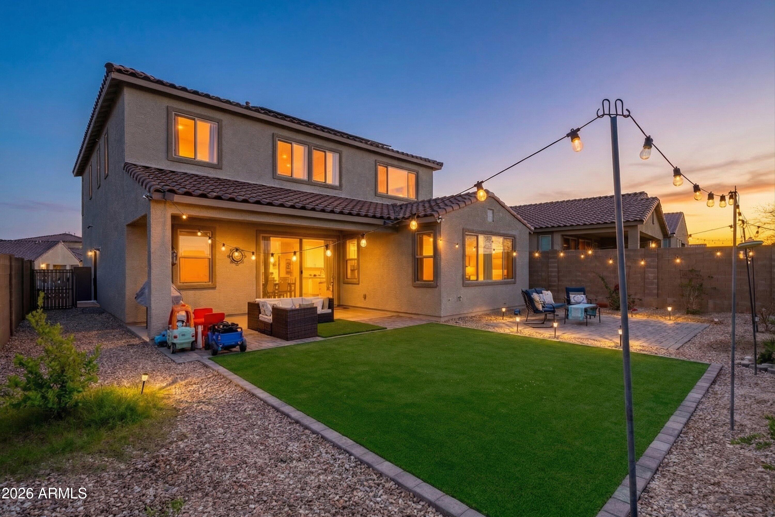 17834 W Thistle Landing Drive