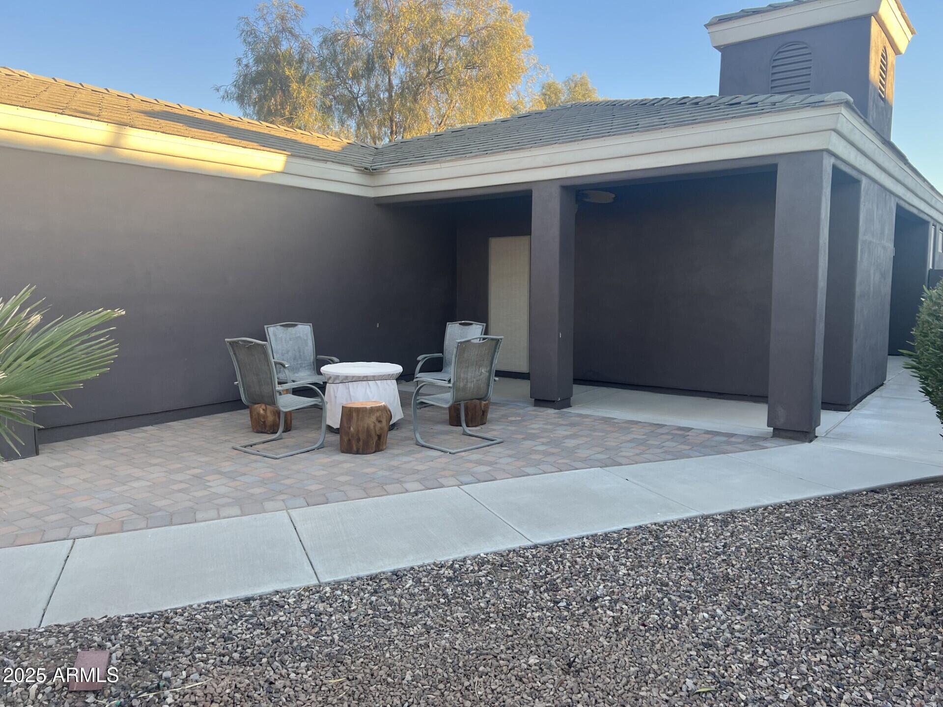 3953 W MUSTANG Court