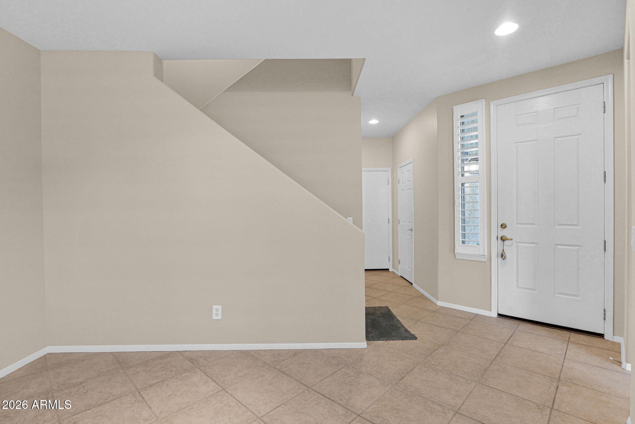 1024 E FRYE Road 1092