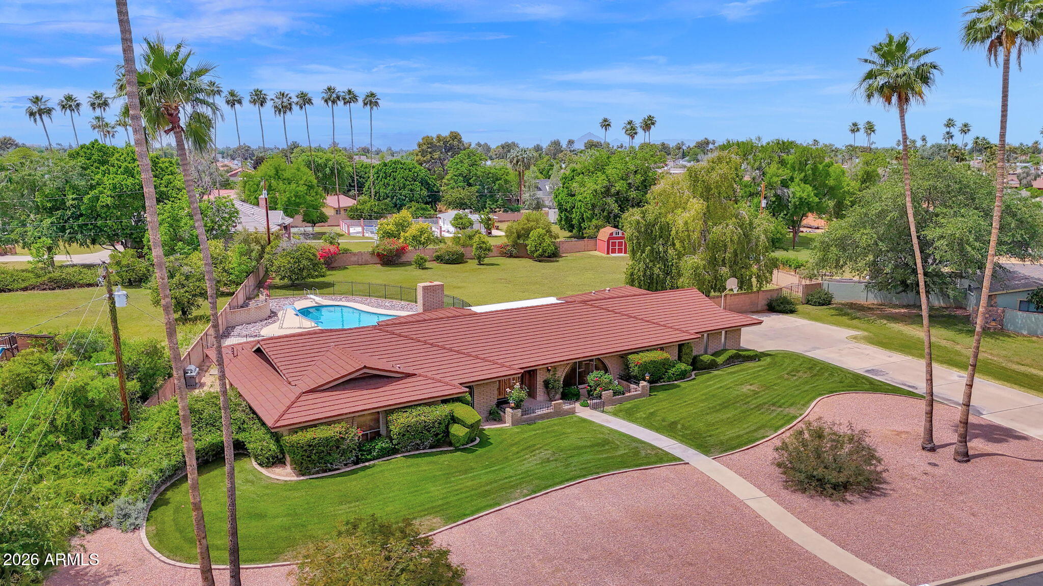 1510 N GENTRY Circle