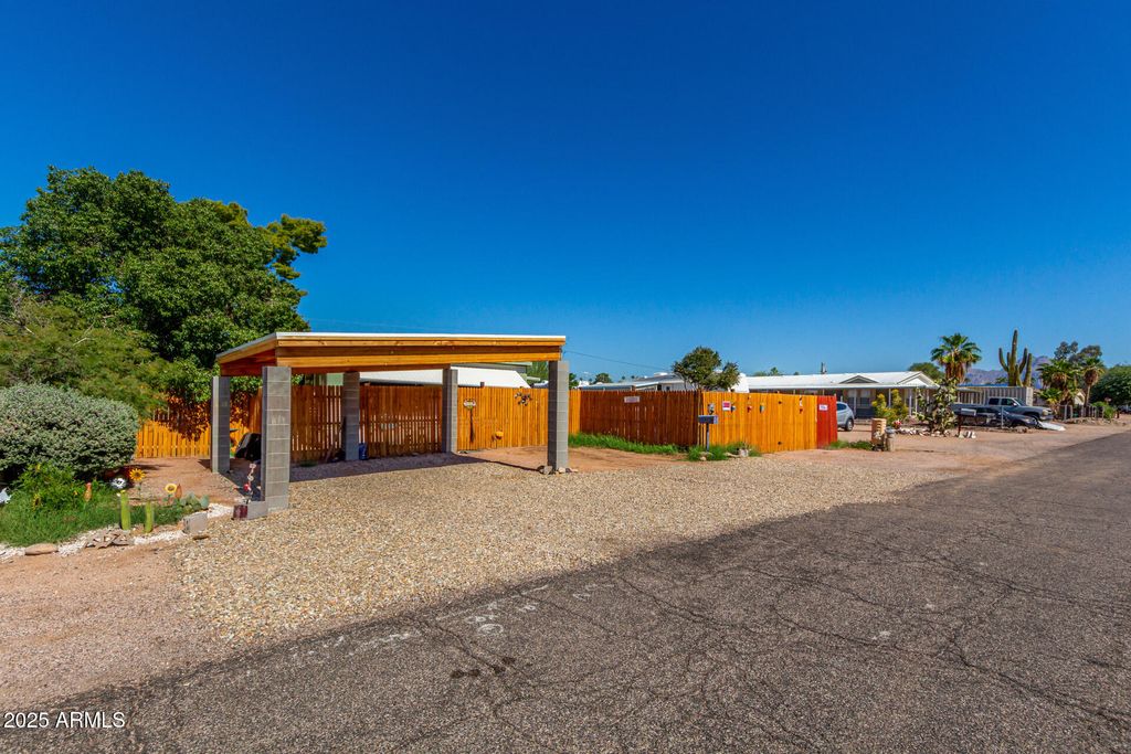 Photo of 11252 E Boise Street E, Apache Junction, AZ 85120 (MLS # 6939162)