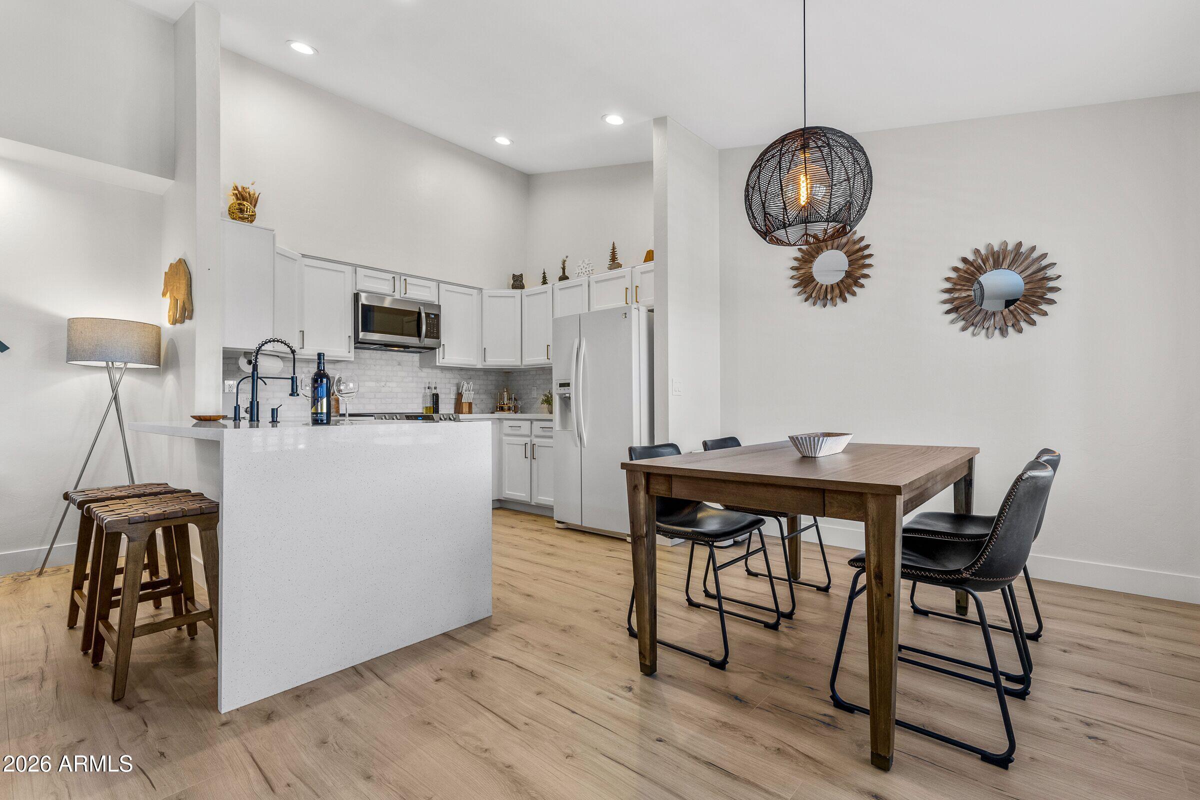 2805 N WALNUT HILLS Drive 33