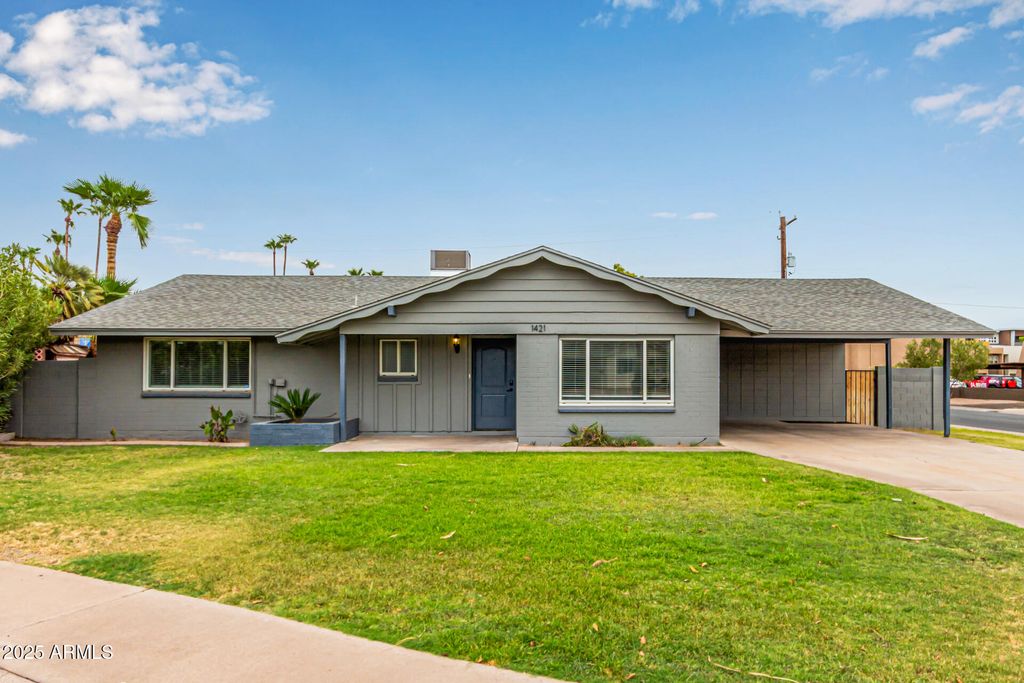 Photo of 1421 N Mcallister Avenue, Tempe, AZ 85288 (MLS # 6911744)