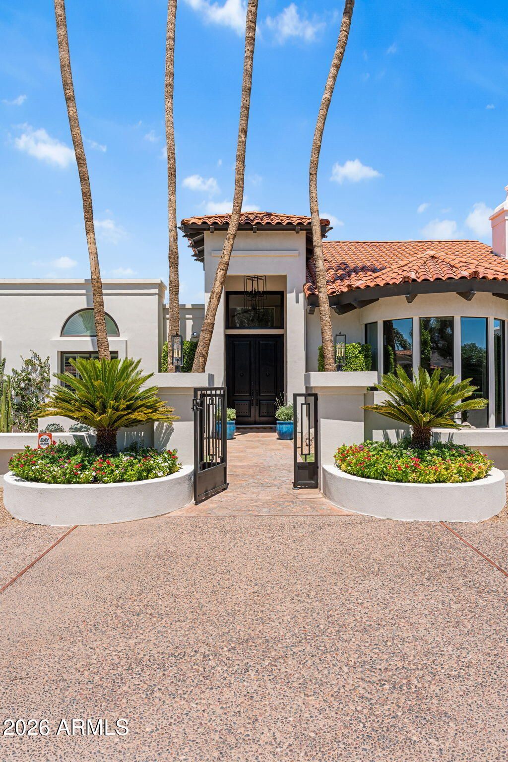 Photo of 8701 N 64th Place, Paradise Valley, AZ 85253 (MLS # 7028623)