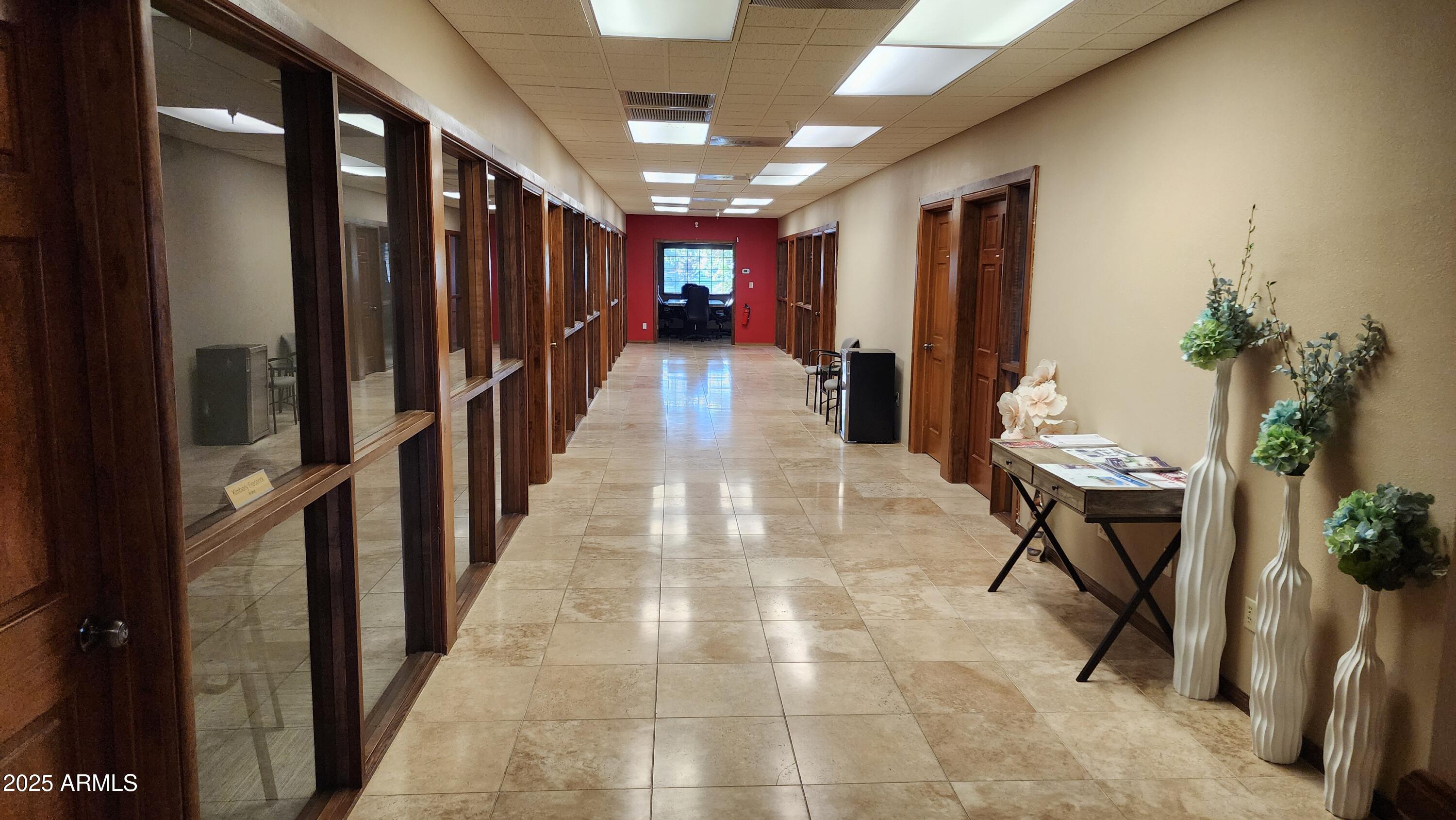 719 E COTTONWOOD Lane