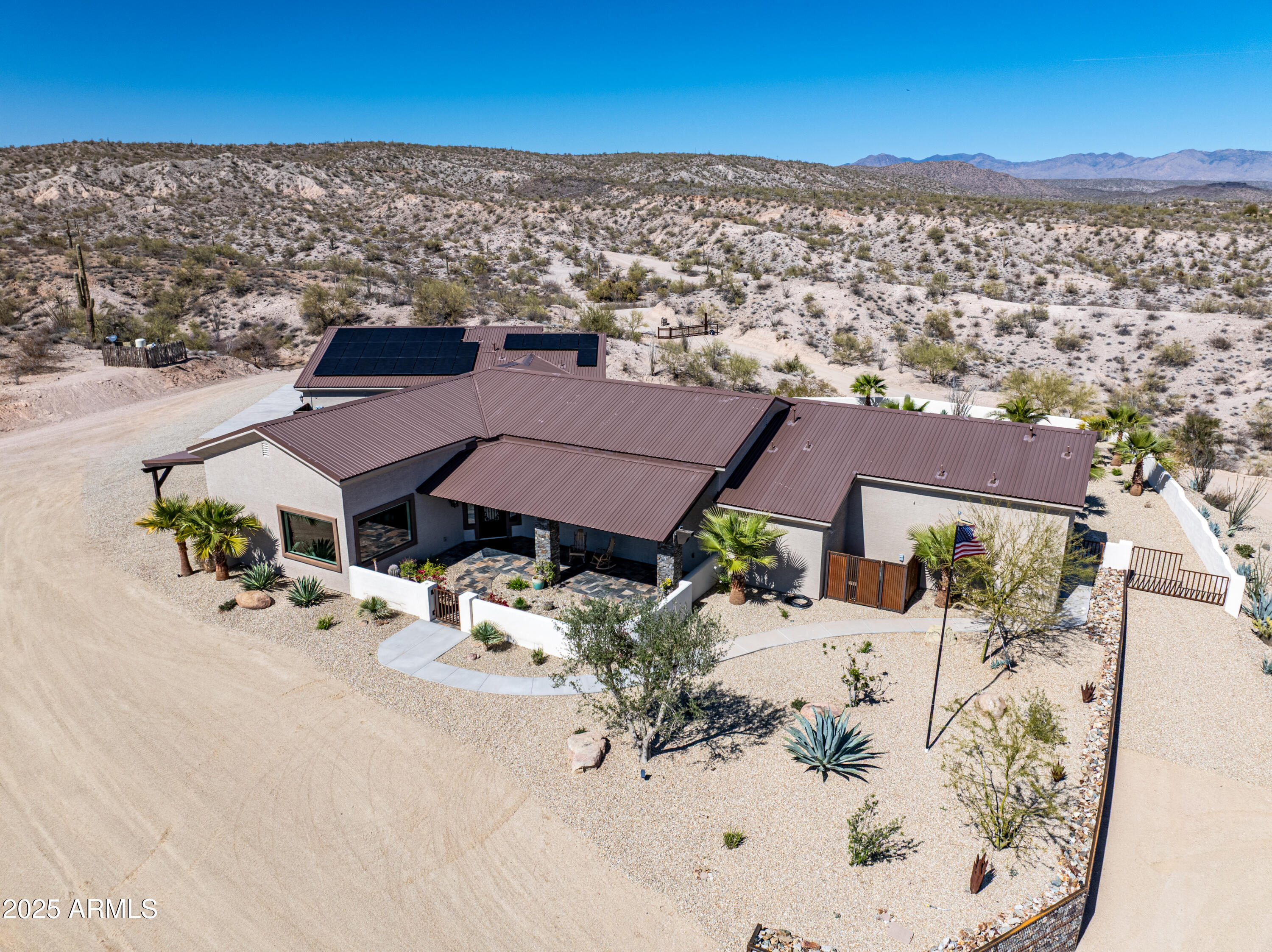 1555 W CABALLOS Trail