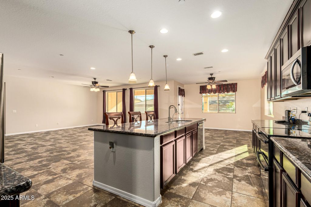 Photo of 18199 W Mackenzie Drive, Goodyear, AZ 85395 (MLS # 6948412)