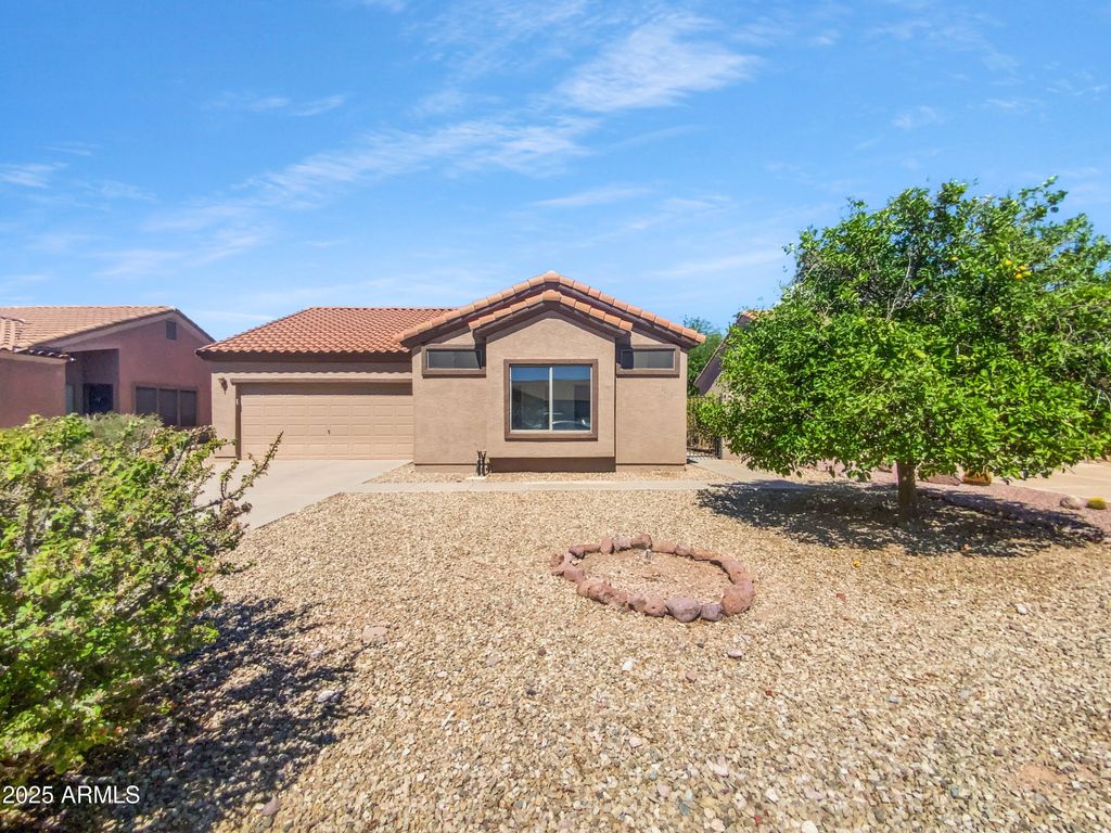 Photo of 8864 E Rainier Drive, Gold Canyon, AZ 85118 (MLS # 6957726)