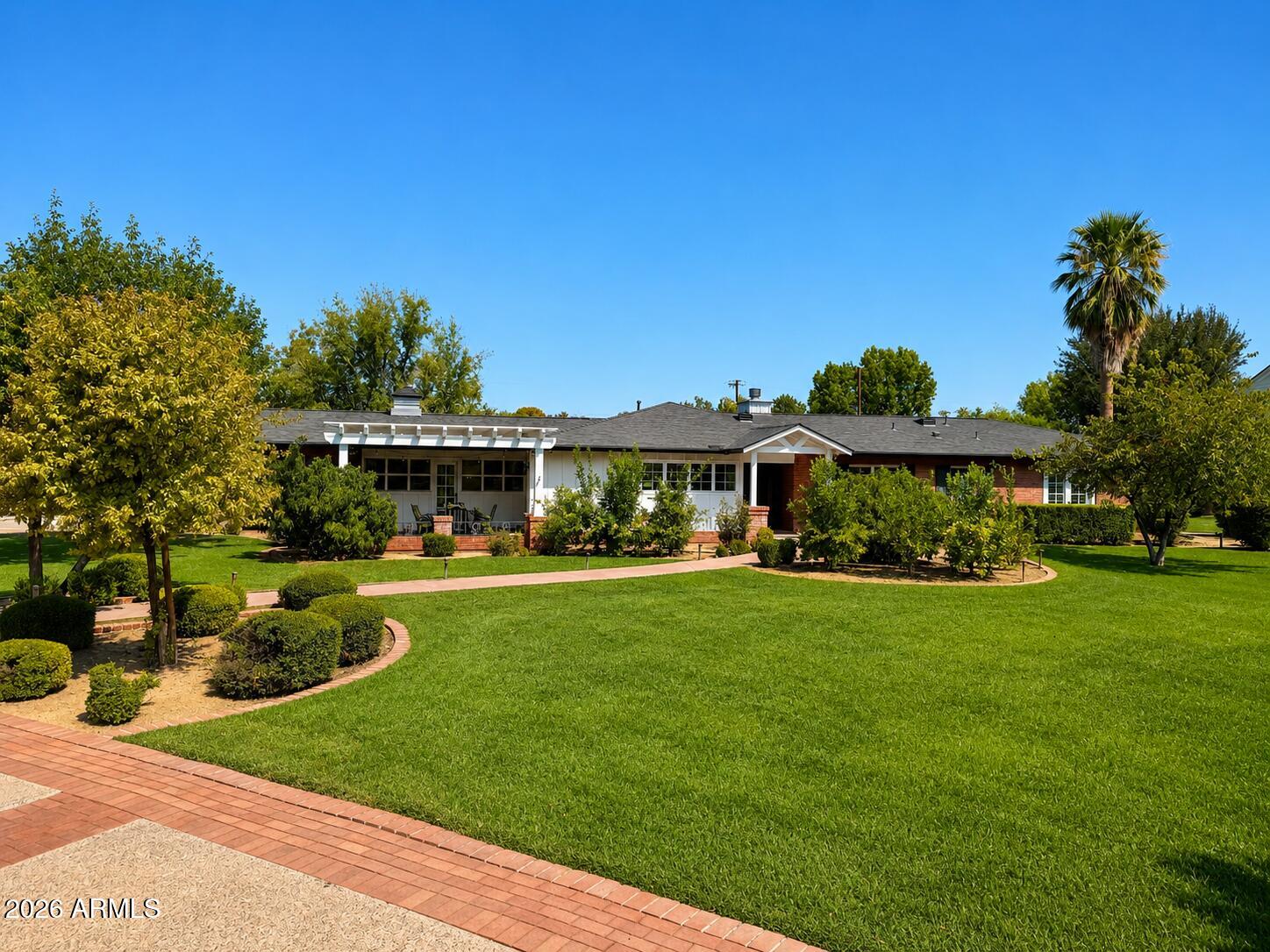 334 E GLENN Drive