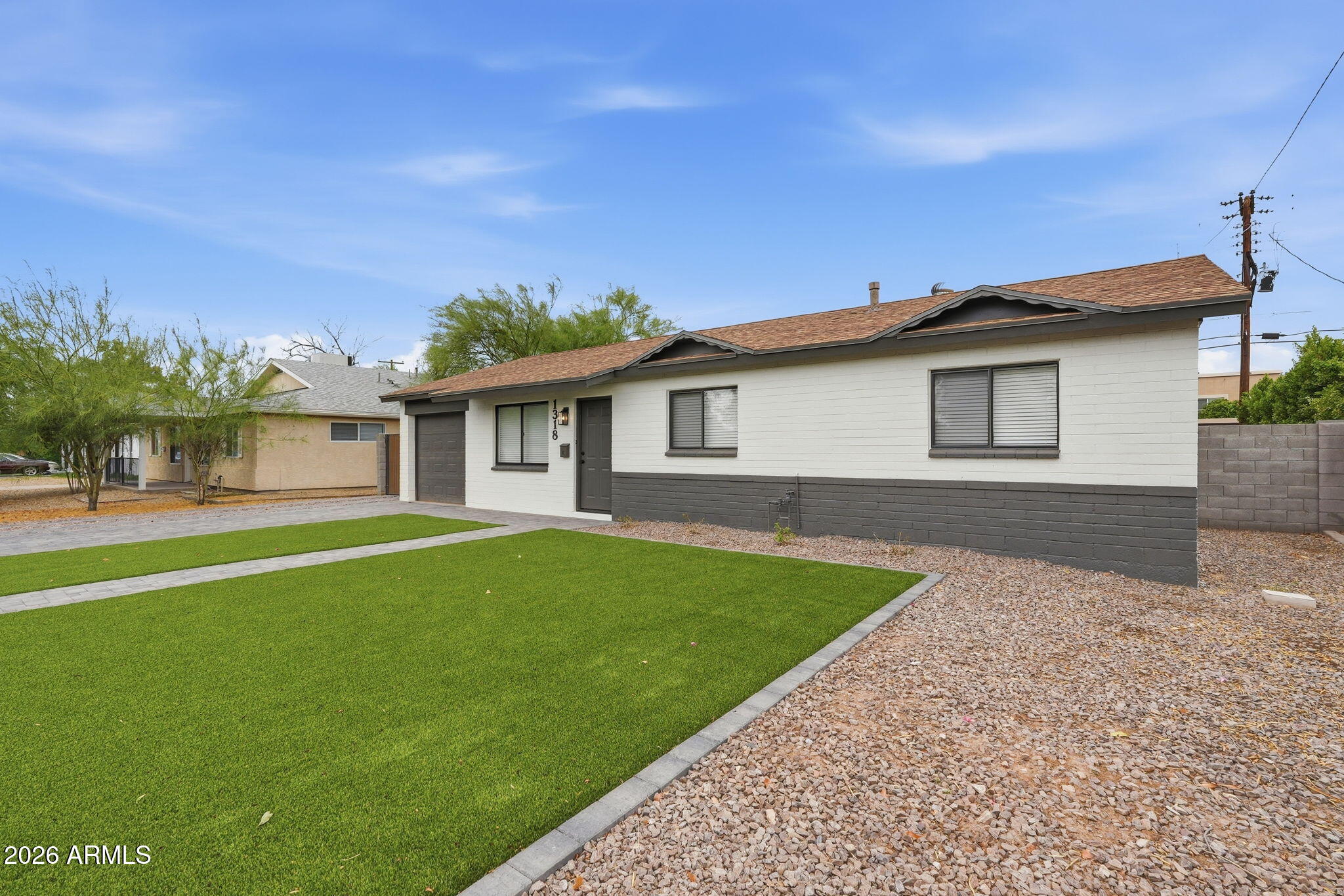 1318 E ORANGE Street