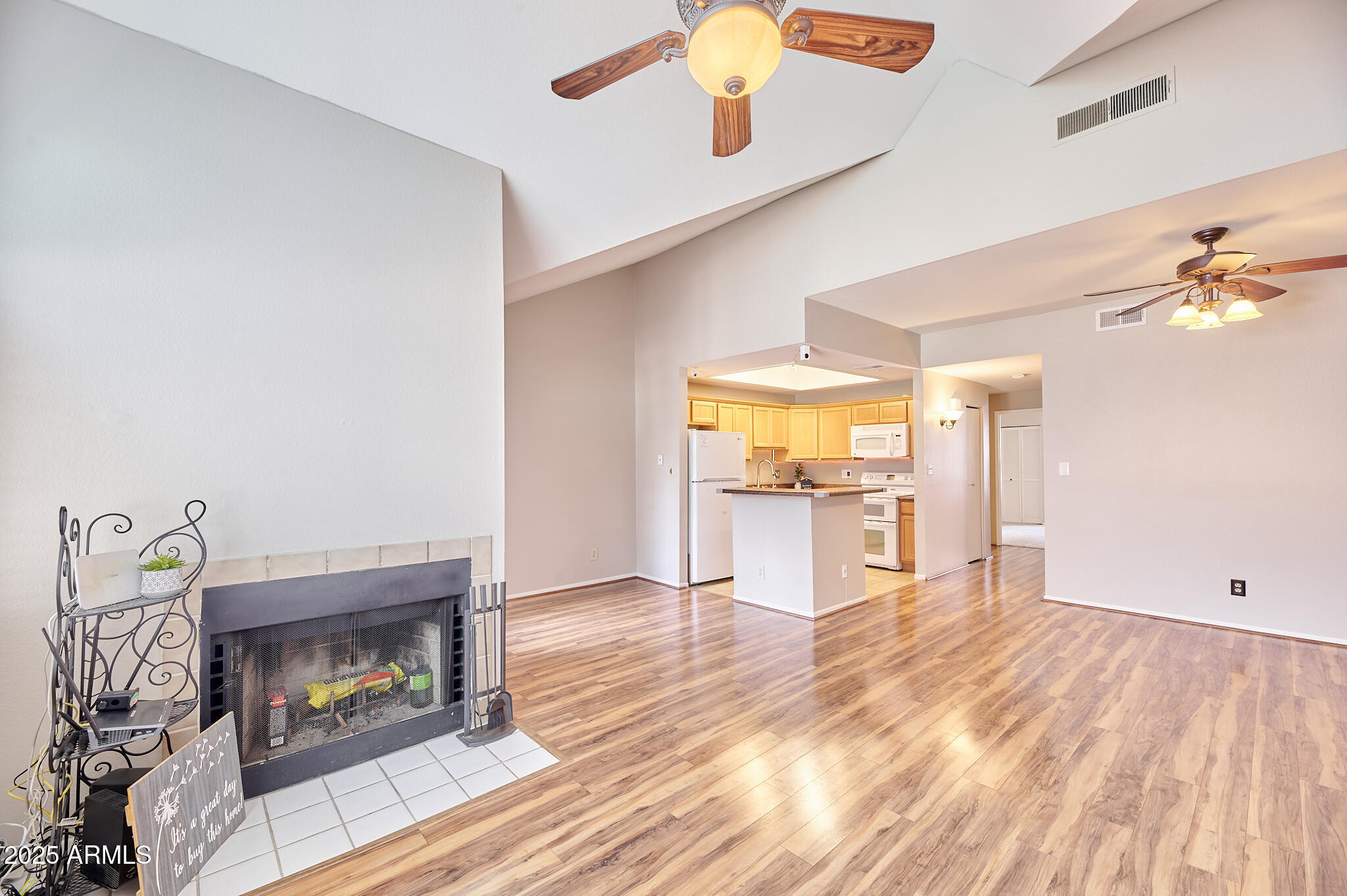 20 S BUENA VISTA Avenue 207