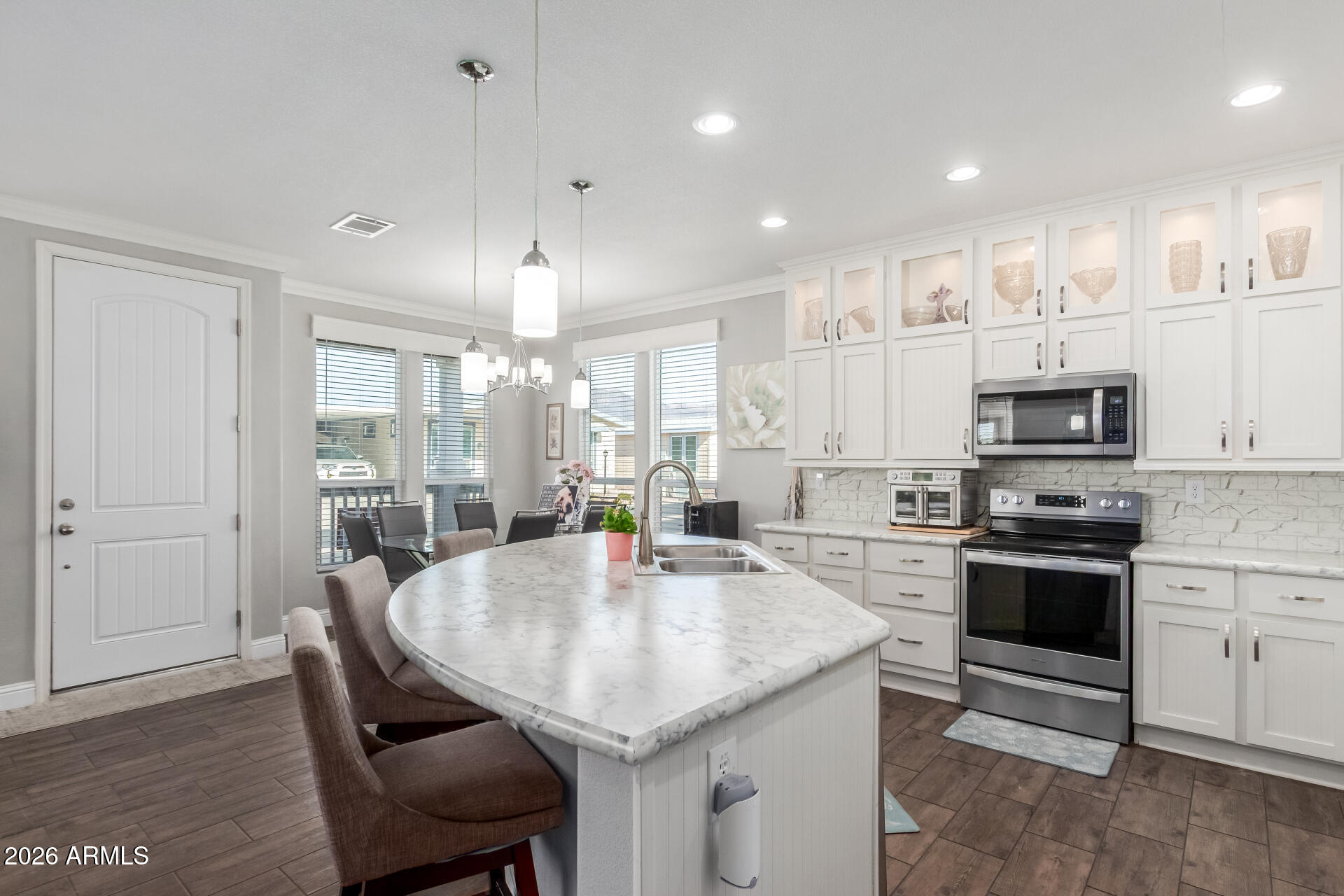 3301 S Goldfield Road 6031