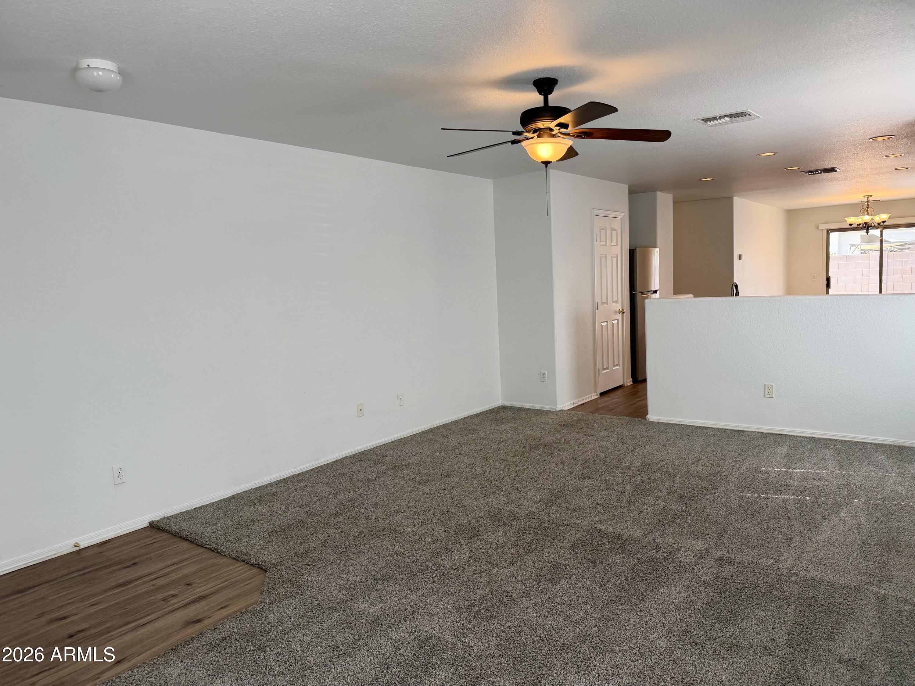 3643 E CONSTITUTION Drive