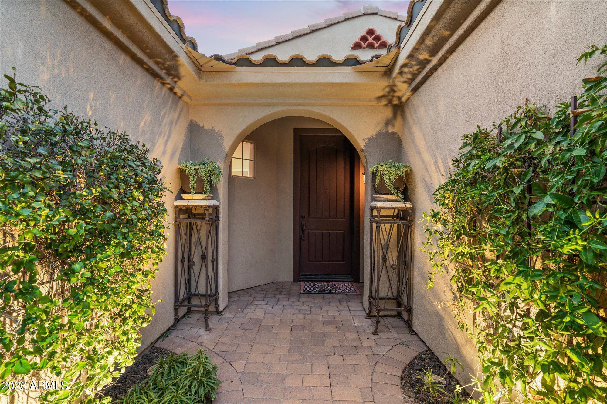 4424 E MURIEL Drive