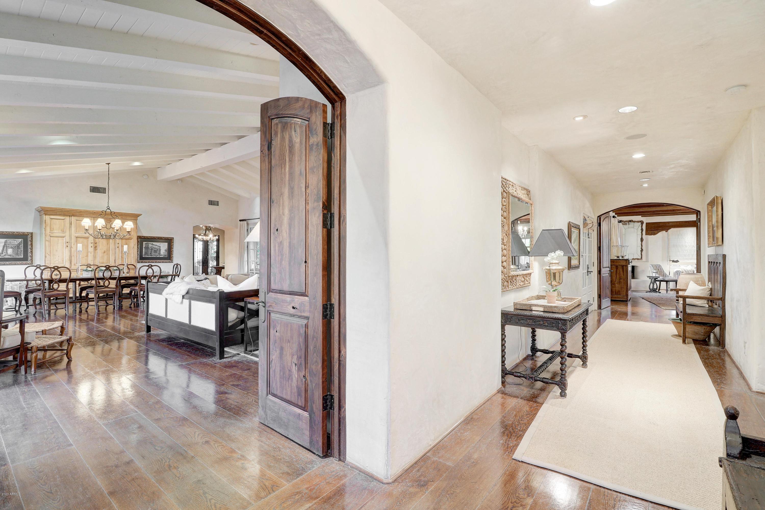 PARADISE HILLS - Residential